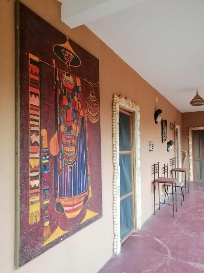 Begue Pokai Hostel Toubab Dialaw Exterior foto