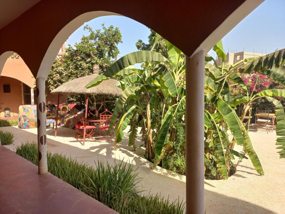 Begue Pokai Hostel Toubab Dialaw Exterior foto