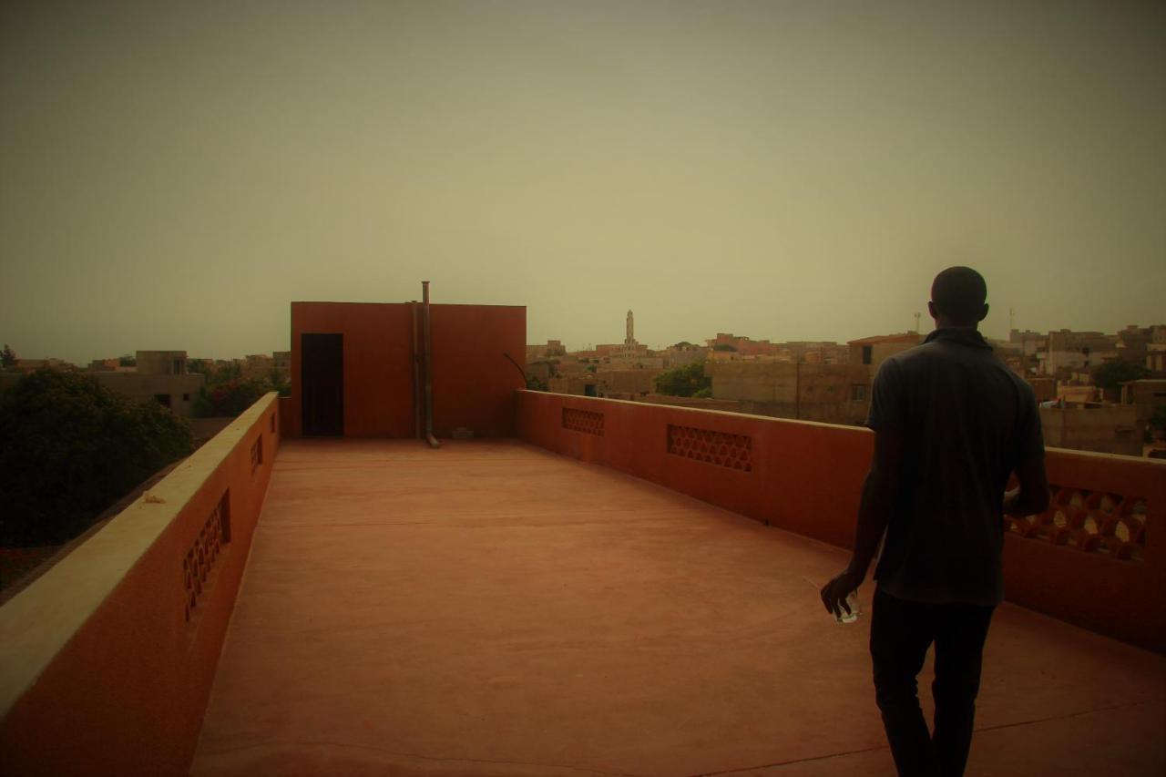 Begue Pokai Hostel Toubab Dialaw Exterior foto